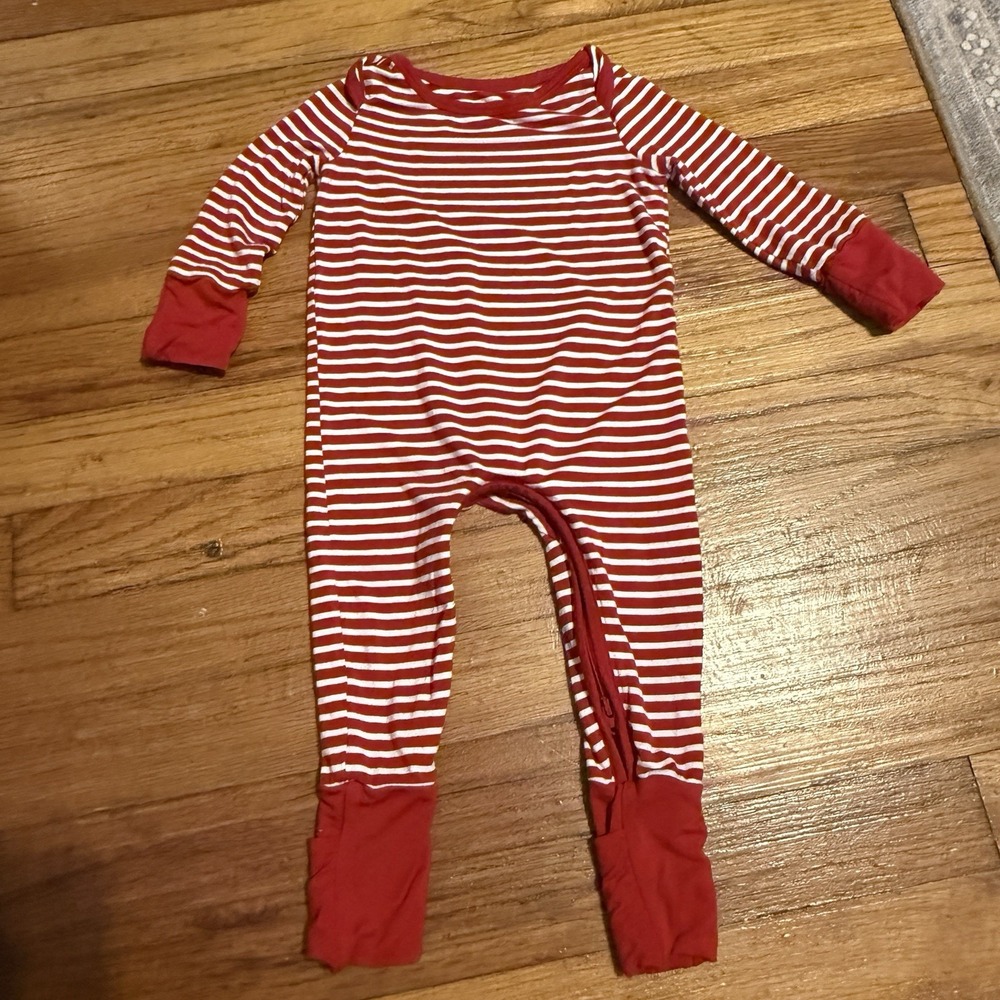 Little sleepies Crescent Santa Zippy 3-6 Months
